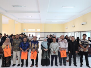 FAHUM UIN SMH Banten dan FAHUM UIN Sunan Gunung Djati Bandung Gelar Seminar Nasional Bertema Revitalisasi Sejarah, Bahasa, dan Budaya Islam Nusantara